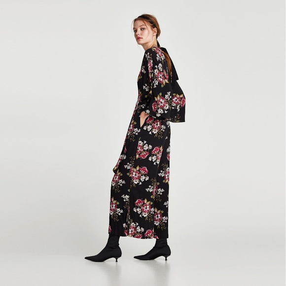 Zara - Floral Print Jumpsuit - XS - Picture 3 of 8